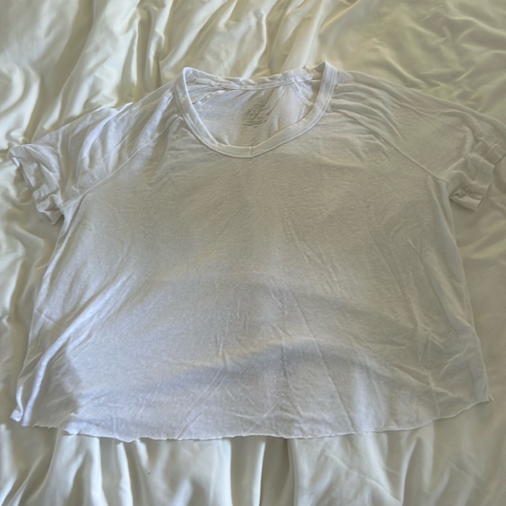 white tee